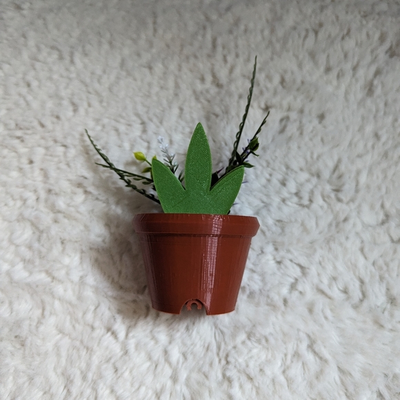 Nintendo Switch Plant Pot Stand - Picture 4 of 5